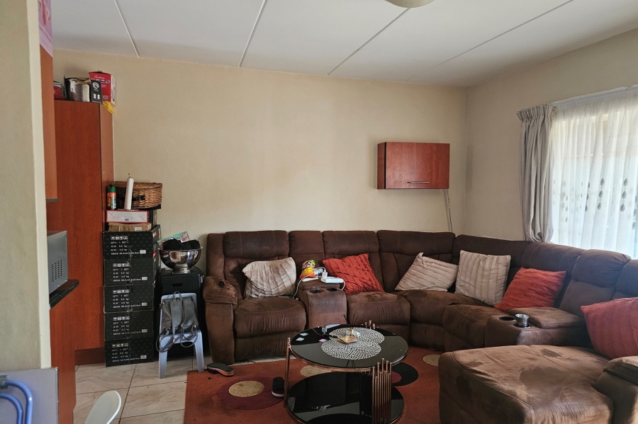 2 Bedroom Property for Sale in Waterval East North West